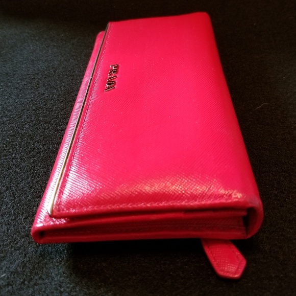 Prada saffiano trifold leather wallet - Picture 4 of 8